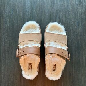 UGG Greenport strap slide chestnut